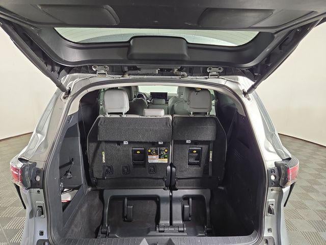 2025 Toyota Sienna XLE 8 Passenger