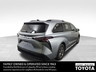 2025 Toyota Sienna XLE 8 Passenger