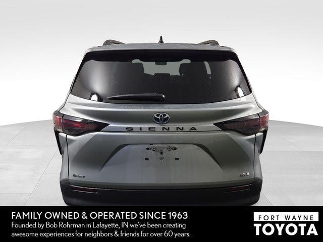 2025 Toyota Sienna XLE 8 Passenger