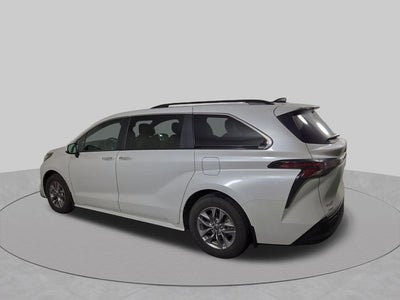 2023 Toyota Sienna XLE 7 Passenger
