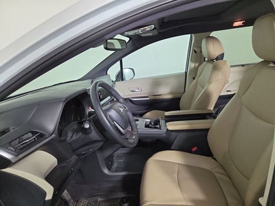 2023 Toyota Sienna XLE 7 Passenger