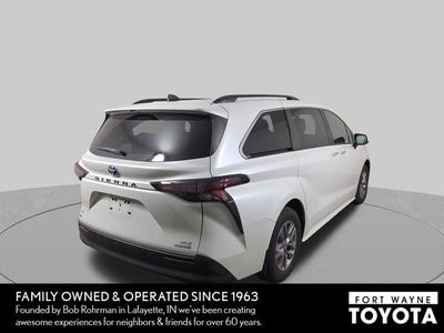 2023 Toyota Sienna XLE 7 Passenger