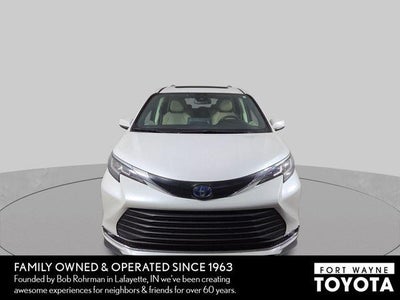 2023 Toyota Sienna XLE 7 Passenger