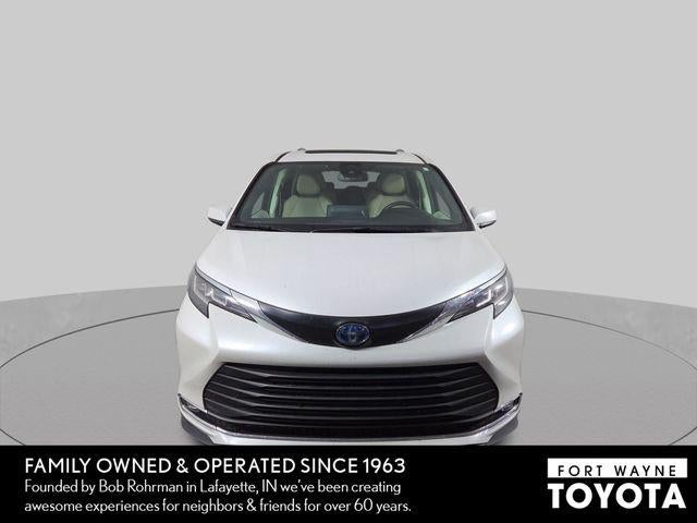 2023 Toyota Sienna XLE 7 Passenger