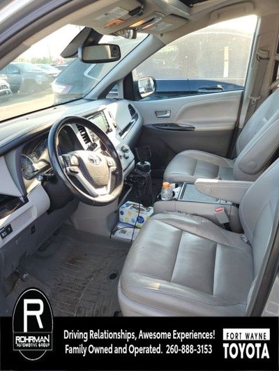 2019 Toyota Sienna XLE 8 Passenger