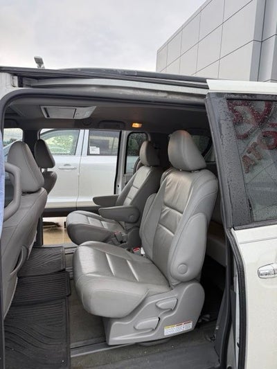2017 Toyota Sienna XLE Premium 8 Passenger