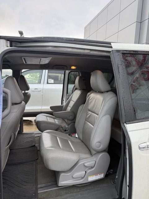 2017 Toyota Sienna XLE Premium 8 Passenger