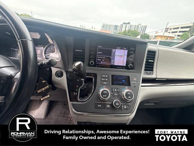2019 Toyota Sienna XLE Premium 8 Passenger