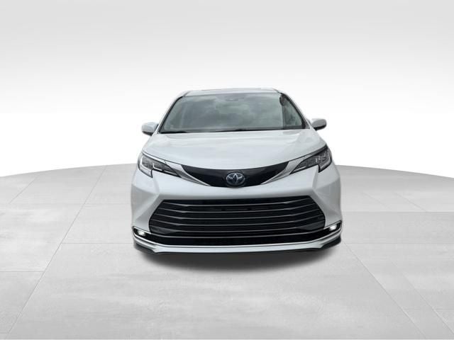 2023 Toyota Sienna Limited 7 Passenger
