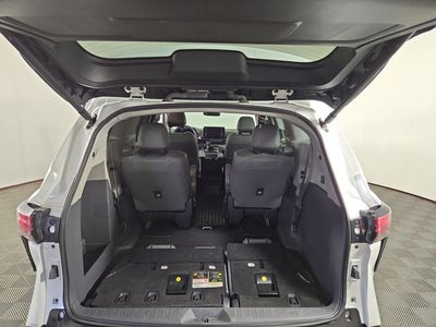 2023 Toyota Sienna Limited 7 Passenger