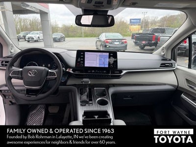 2023 Toyota Sienna Limited 7 Passenger