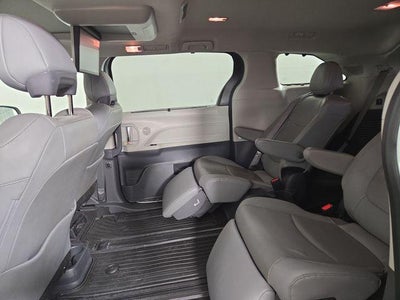 2023 Toyota Sienna Limited 7 Passenger