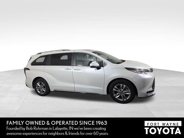 2023 Toyota Sienna Limited 7 Passenger