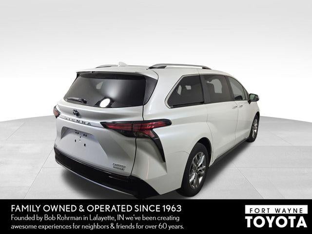 2023 Toyota Sienna Limited 7 Passenger