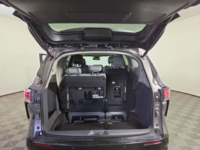 2024 Toyota Sienna Limited 7 Passenger