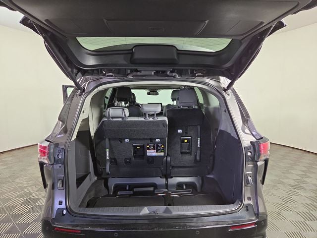 2024 Toyota Sienna Limited 7 Passenger