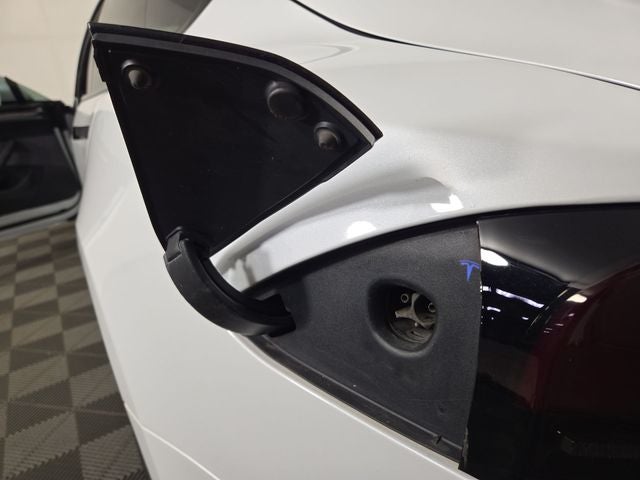2022 Tesla Model S Base
