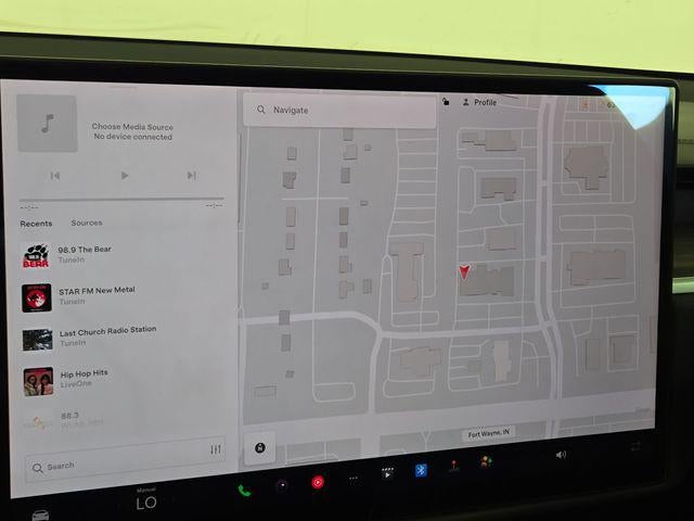2022 Tesla Model S Base