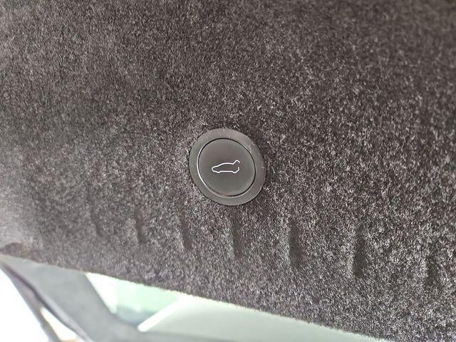 2022 Tesla Model S Base
