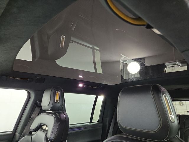 2023 Rivian R1S Adventure