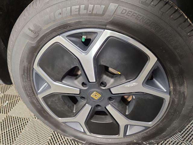 2023 Rivian R1S Adventure