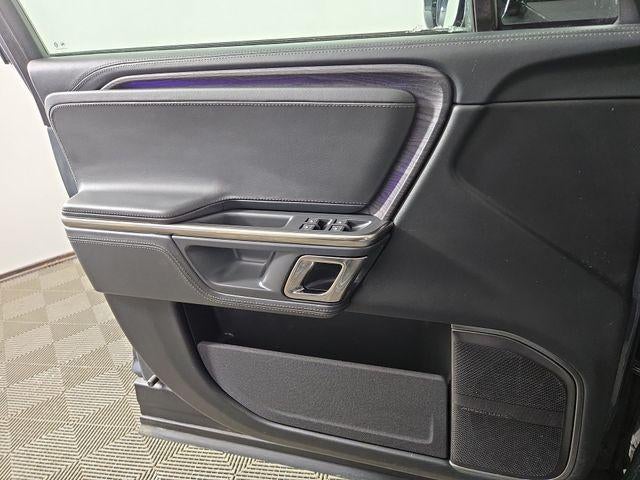 2023 Rivian R1S Adventure