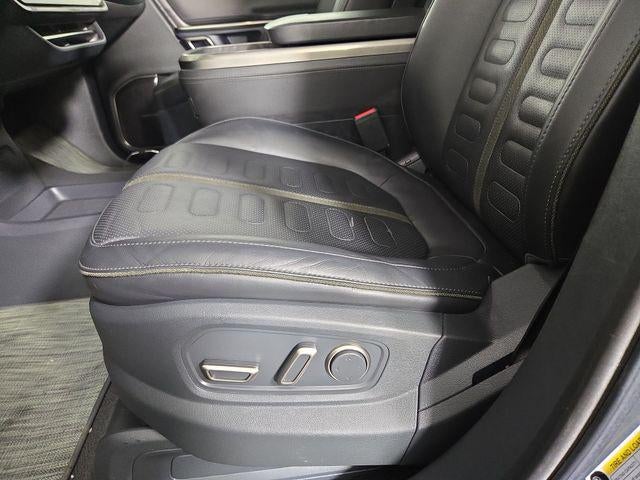 2023 Rivian R1S Adventure