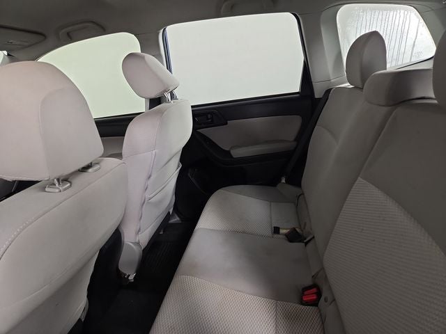 2016 Subaru Forester 2.5i