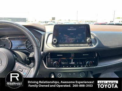 2022 Nissan Rogue SV