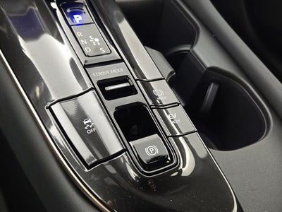 2025 Toyota Crown Signia XLE