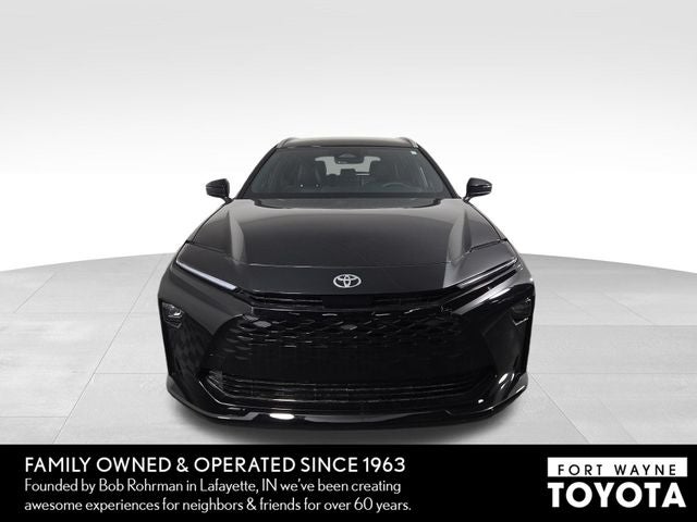 2025 Toyota Crown Signia XLE