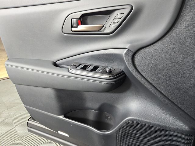 2025 Toyota Crown Signia XLE