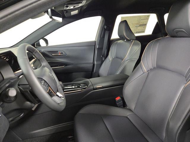 2025 Toyota Crown Signia XLE