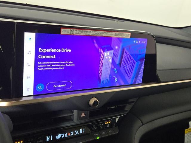 2025 Toyota Crown Signia XLE