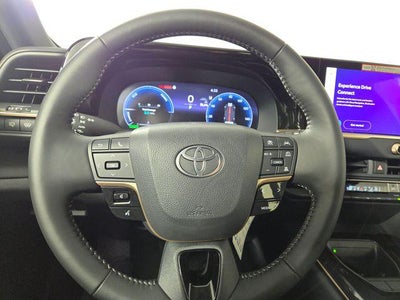 2025 Toyota Crown Signia XLE