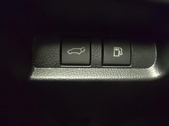 2025 Toyota Crown Signia XLE