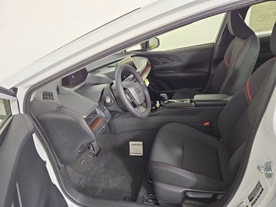 2026 Toyota Prius Plug-In Hybrid SE