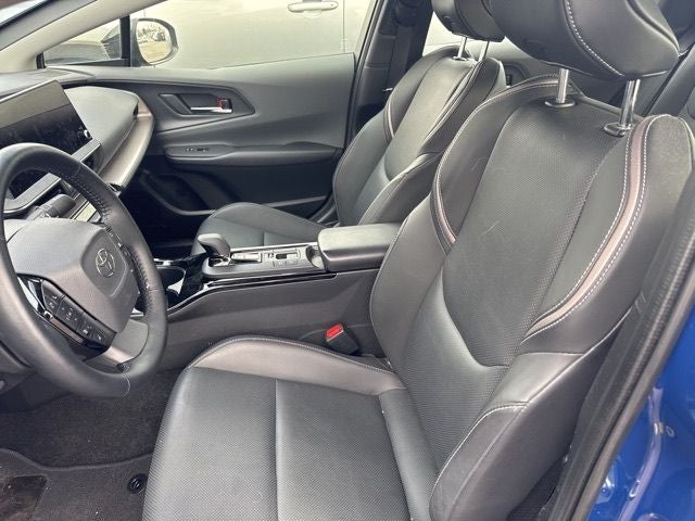 2025 Toyota Prius LE
