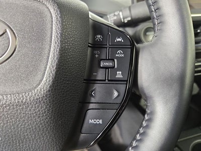 2025 Toyota Prius XLE