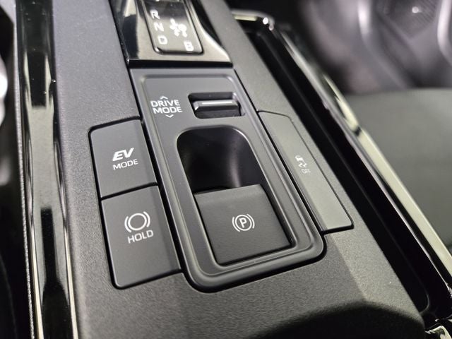 2025 Toyota Prius XLE