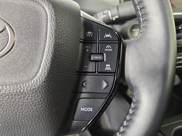 2025 Toyota Prius XLE