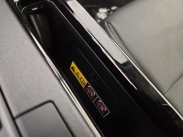 2025 Toyota Prius XLE