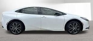 2025 Toyota Prius XLE