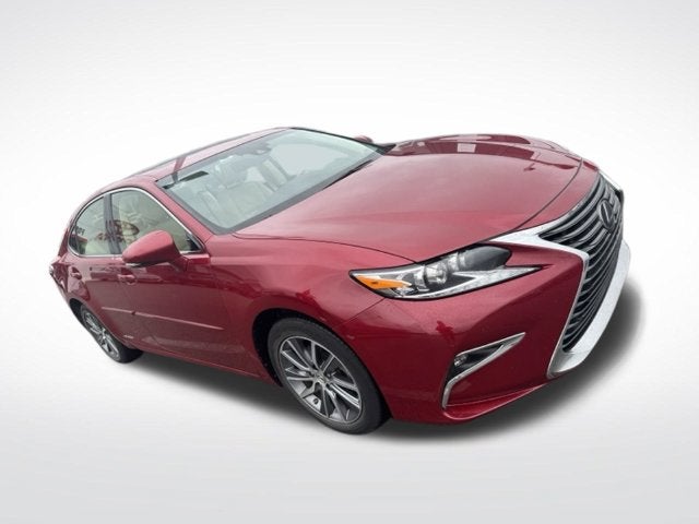 2016 Lexus ES 300h