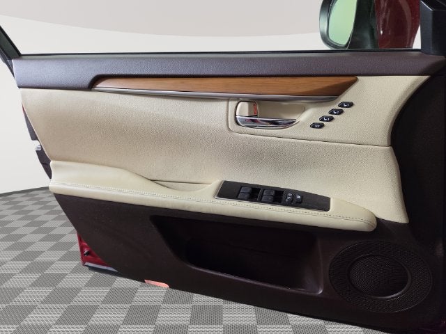 2016 Lexus ES 300h
