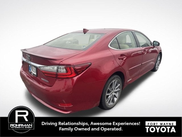 2016 Lexus ES 300h