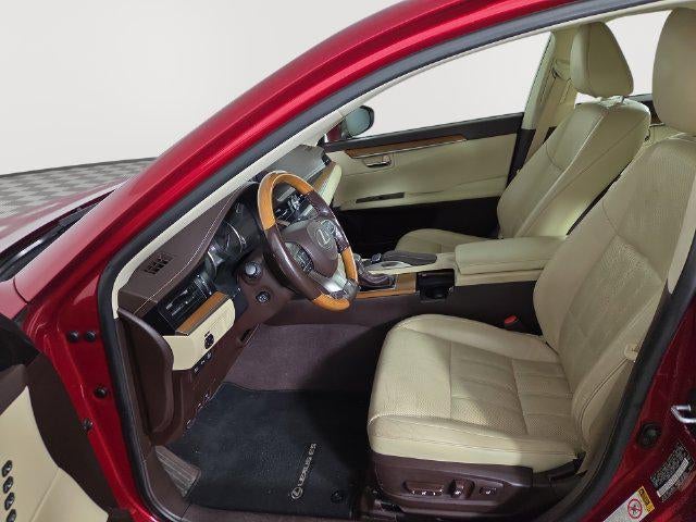 2016 Lexus ES 300h