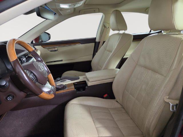 2016 Lexus ES 300h