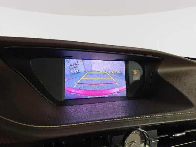 2016 Lexus ES 300h