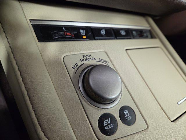 2016 Lexus ES 300h